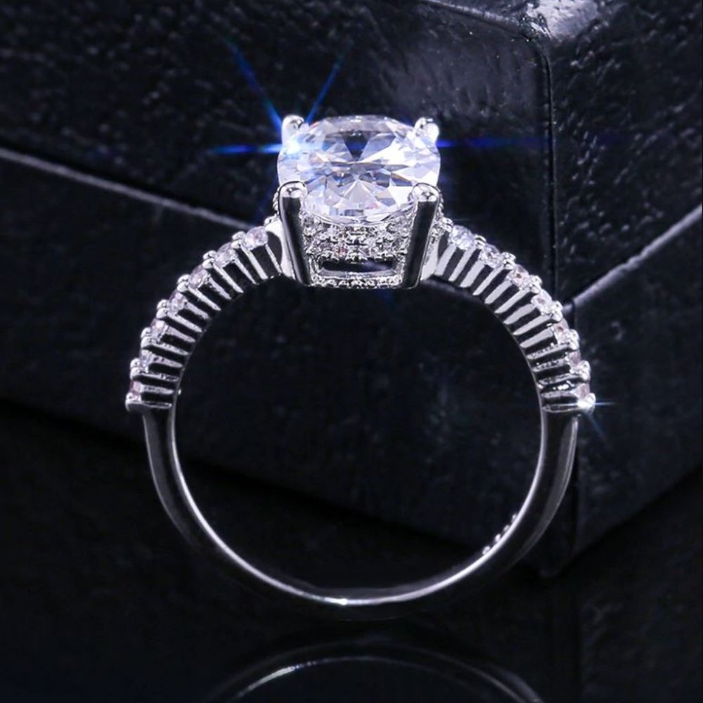 NEW 18K White Gold Oval Cut Diamond Ring S925 - Picture 6 of 8